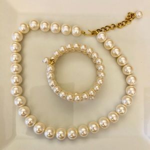 Vintage costume Pearl set